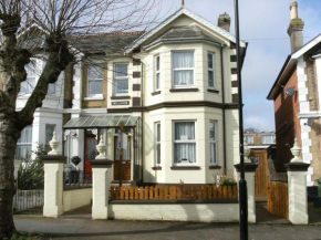 Гостиница Inglewood Guest House  Сэндаун